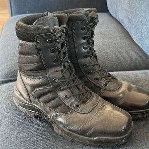 Black boots size 9 with zipper